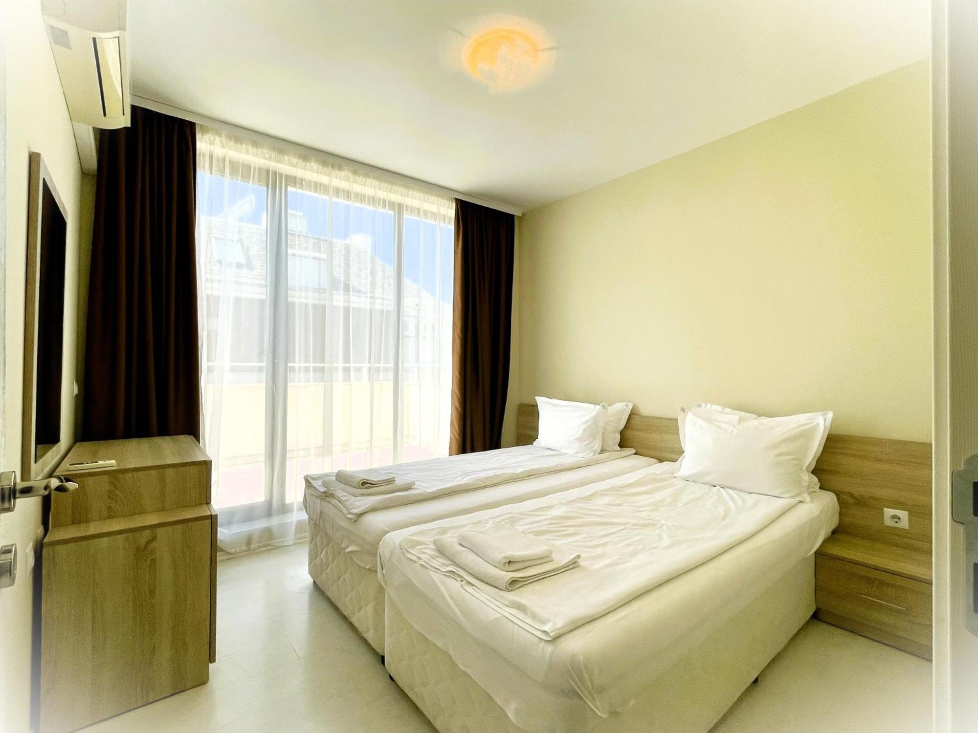 Apartments Stamopolu Lux With Pool View Primorsko Exterior photo